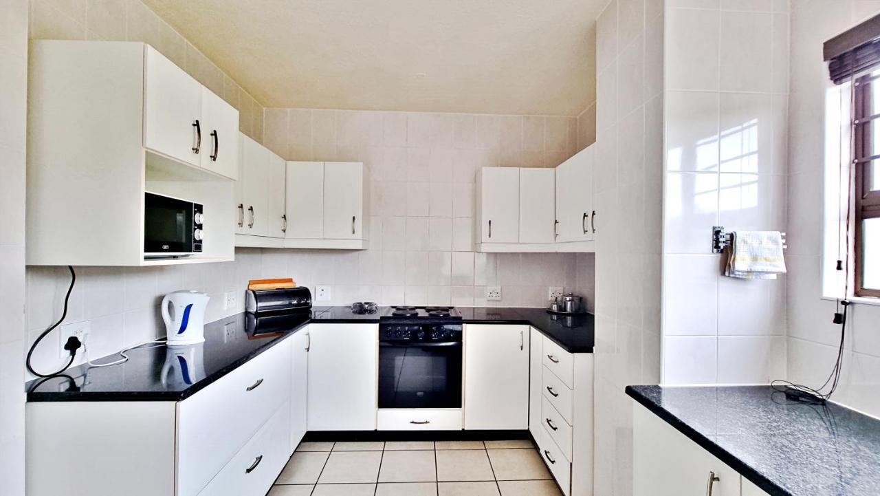 Hyde Park Apartment เดอร์บัน ภายนอก รูปภาพ